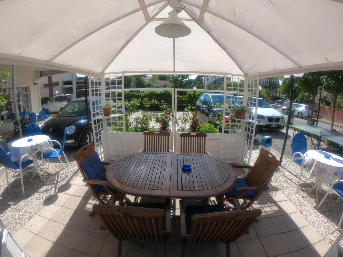 Splendid B&B Milano Marittima Dış mekan fotoğraf